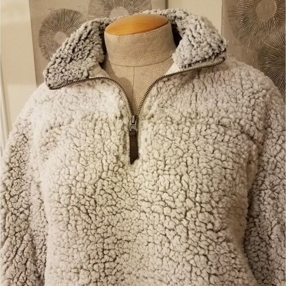 Thread & Supply Wubby Fleece Pullover sz Small - Picture 3 of 8